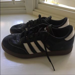 Adidas Sambas size 5.5 Womens